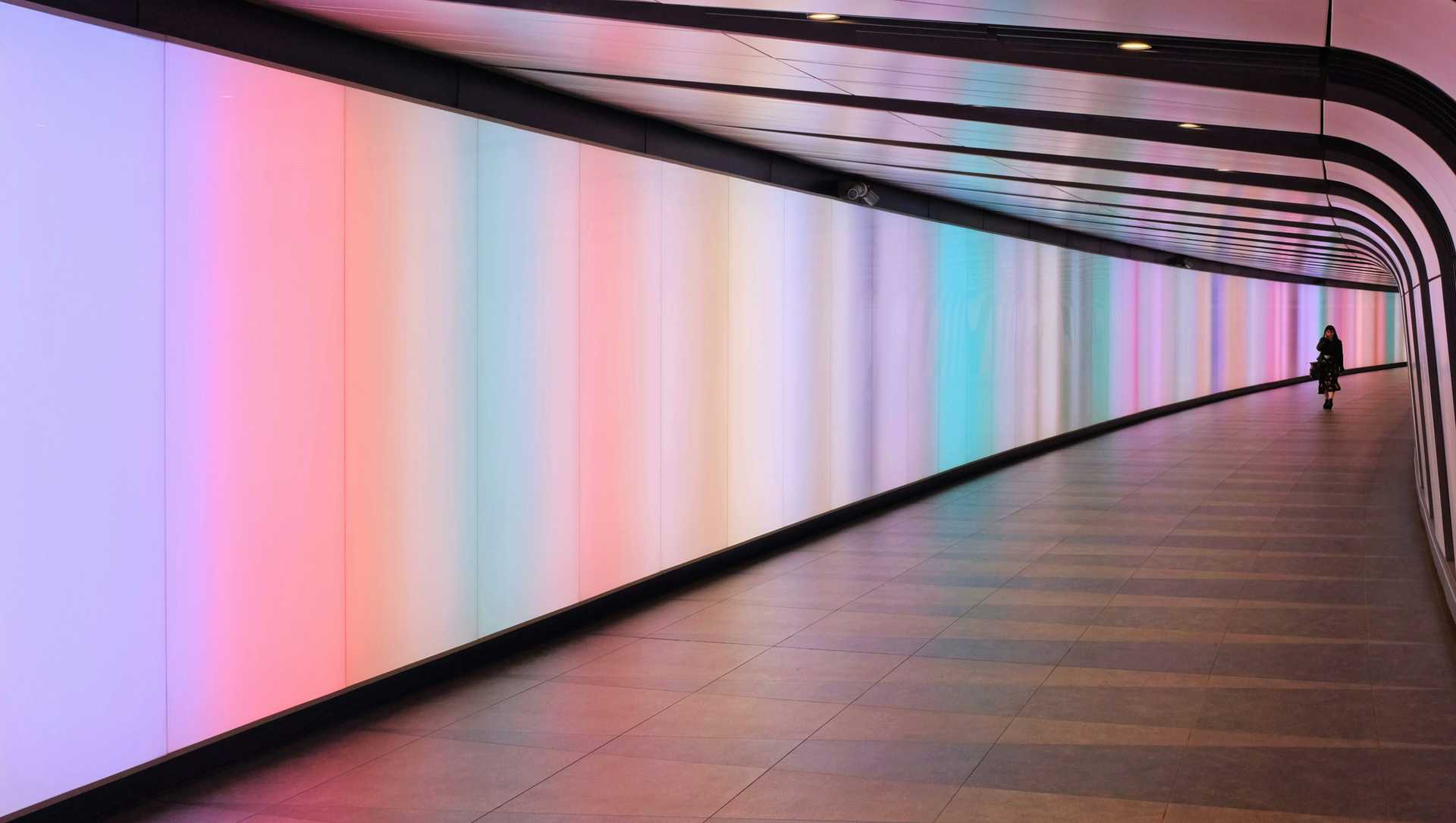 Abstract growth spectrum visual representing AI maturity levels